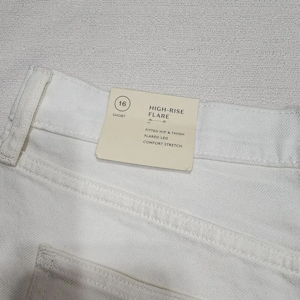 Universal thread high rise flair leg jeans W34''x L42''